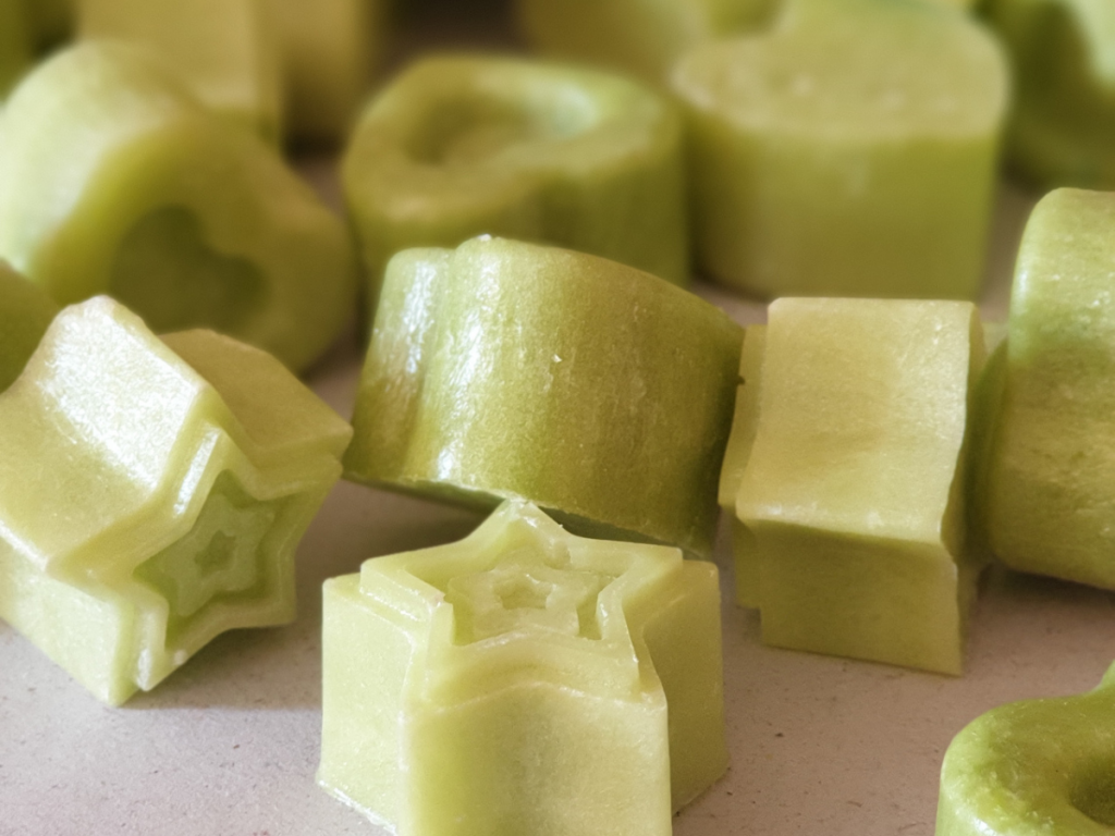 Palm Lights lemongrass wax melts fresh citrus scent